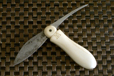 Knotting knife